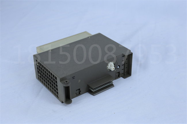 SIEMENS 6ES5451-8MR121 SIEMENS 6ES5451-8MR121