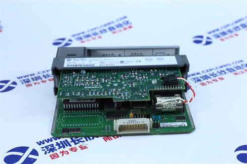 A-B 2711P-K10C4A8 Discrete I/O module1 A-B 2711P-K10C4A8 Discrete I/O module1